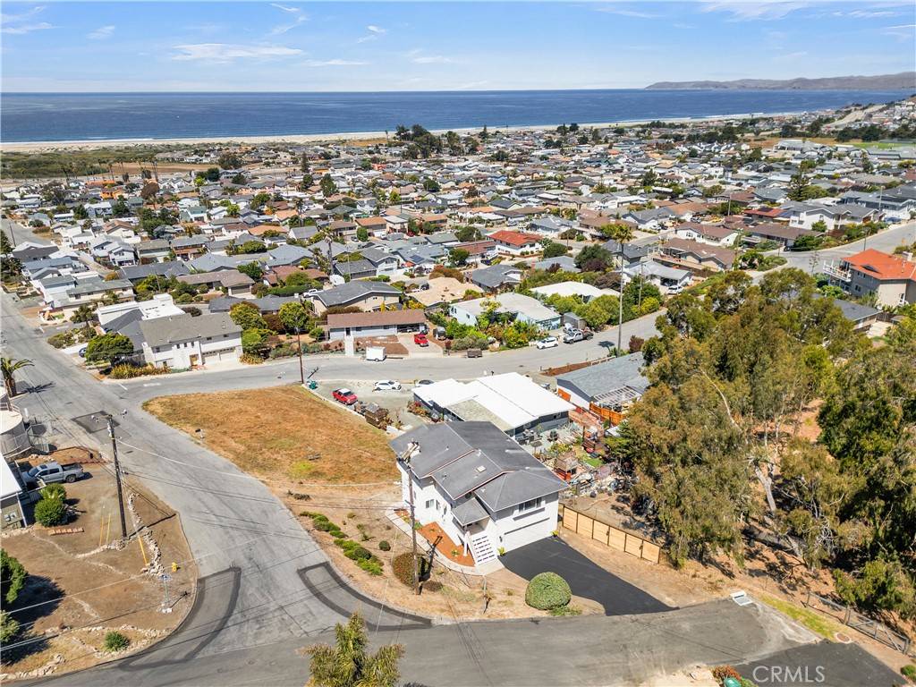 Morro Bay, CA 93442,679 Elena ST
