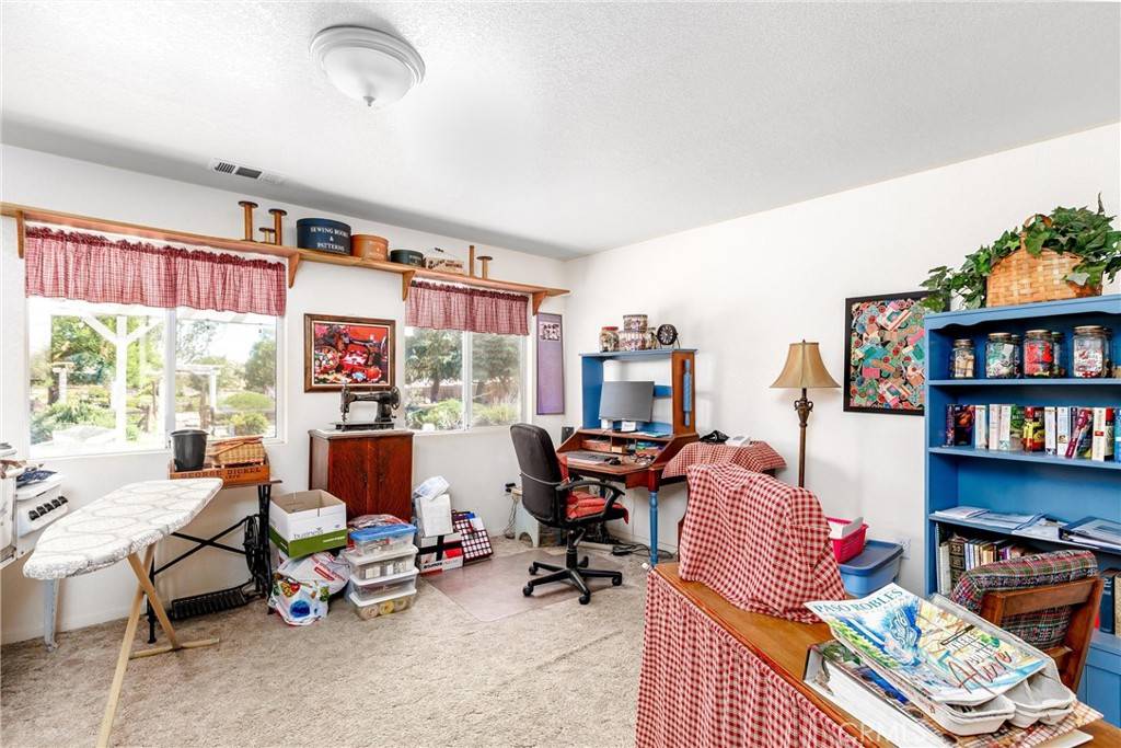 Paso Robles, CA 93446,8210 Creston RD