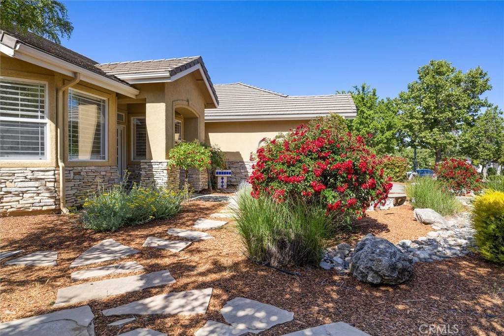 Paso Robles, CA 93446,770 Oxen ST