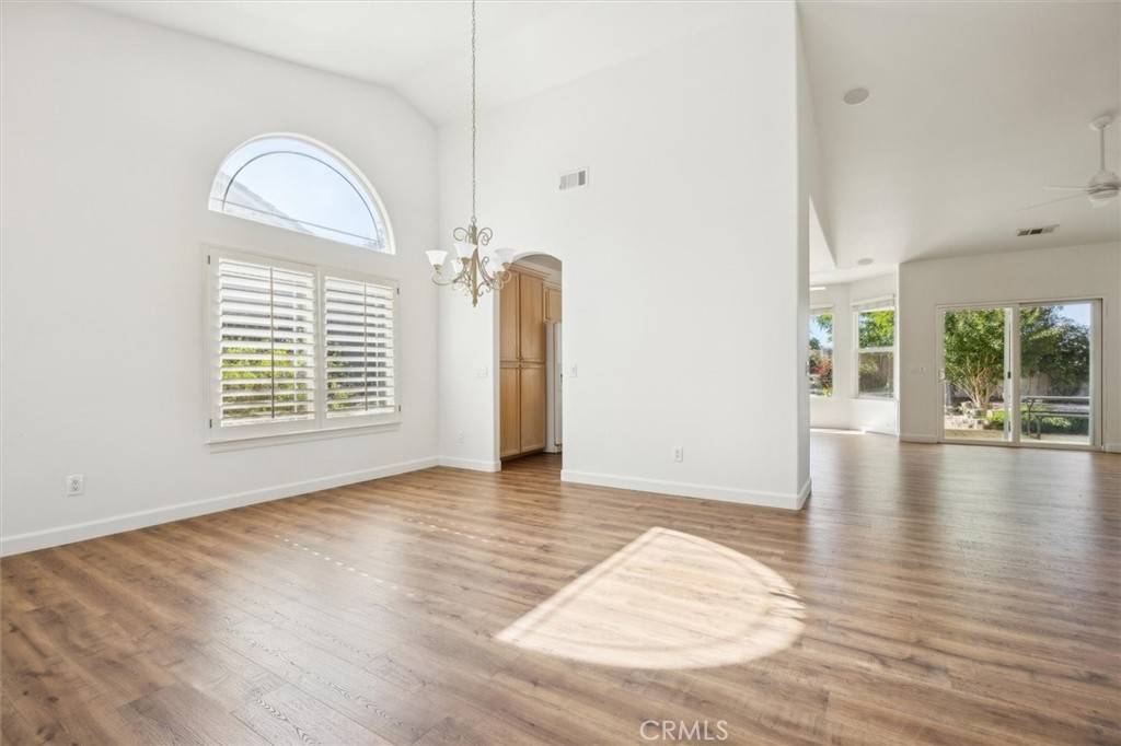 Paso Robles, CA 93446,770 Oxen ST