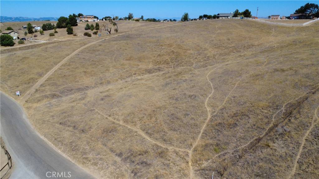 Paso Robles, CA 93446,5325 Morning Star PL