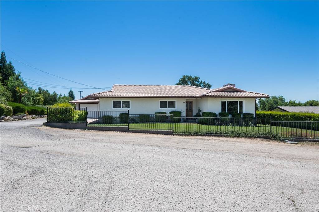 Paso Robles, CA 93446,726 N Trigo Ln