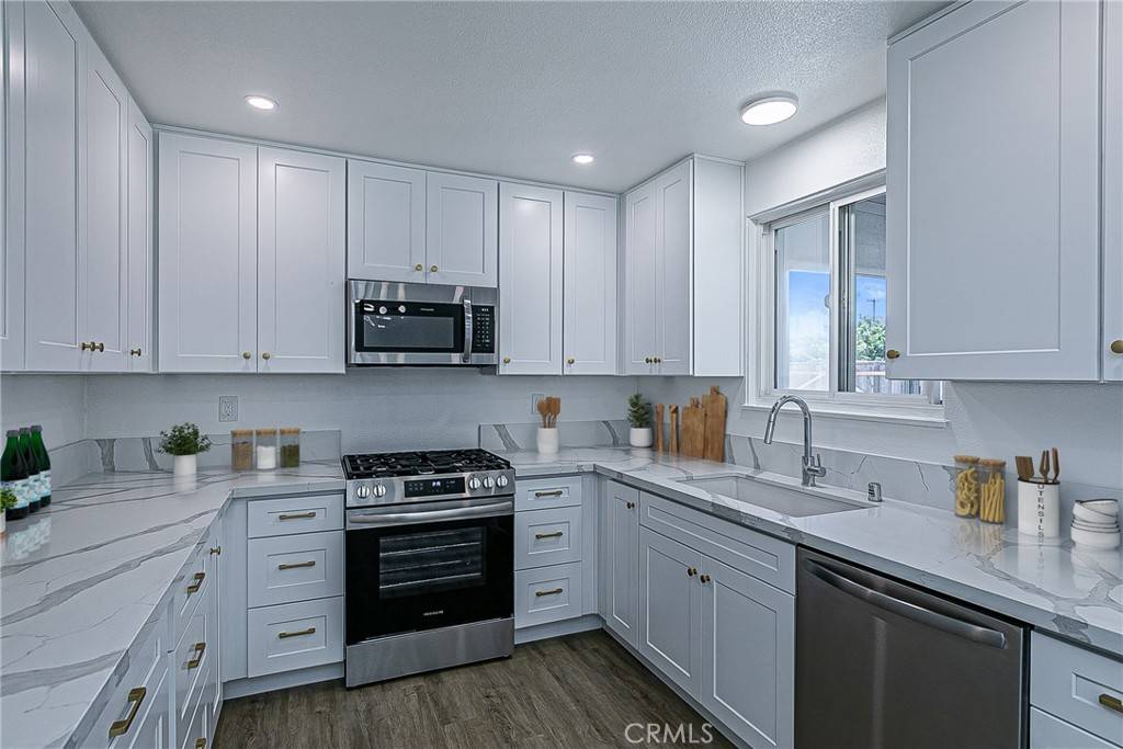 Lompoc, CA 93436,1212 W Prune AVE