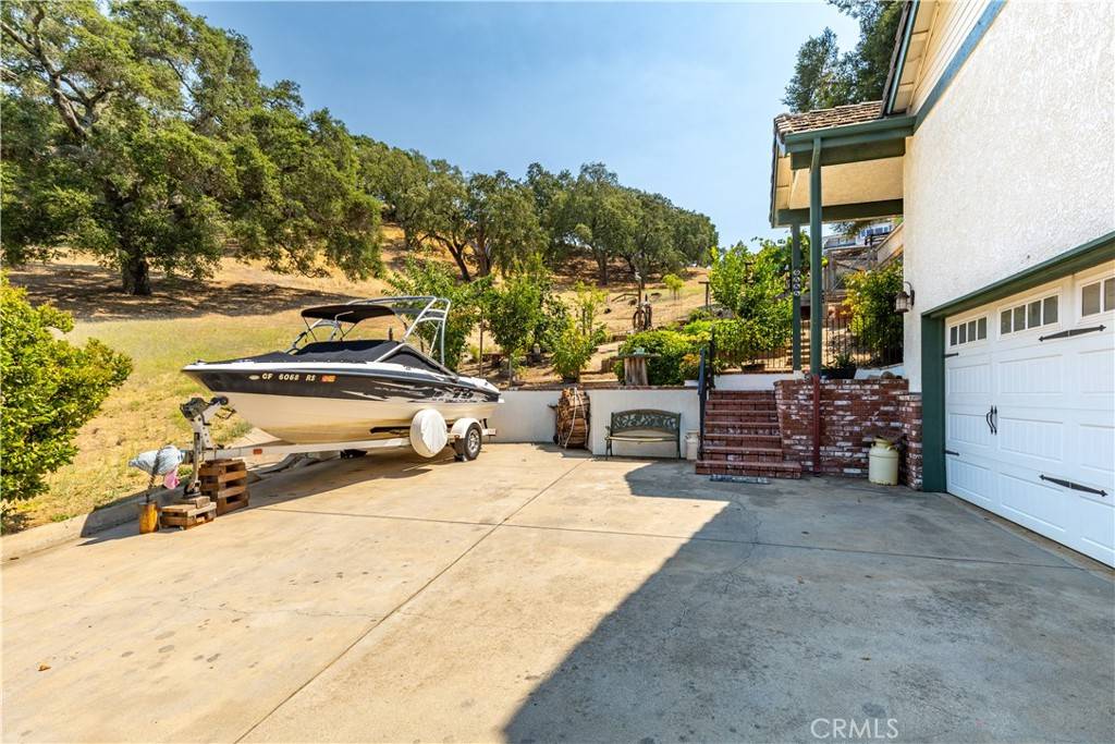 Atascadero, CA 93422,9555 Santa Cruz RD