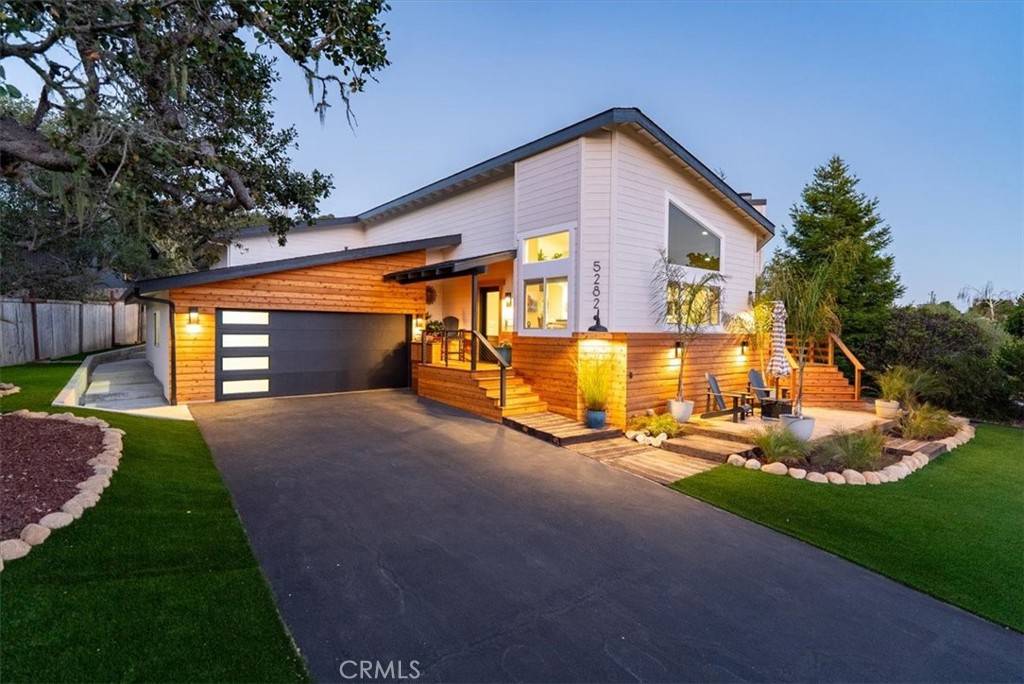 Cambria, CA 93428,5282 Hillcrest DR