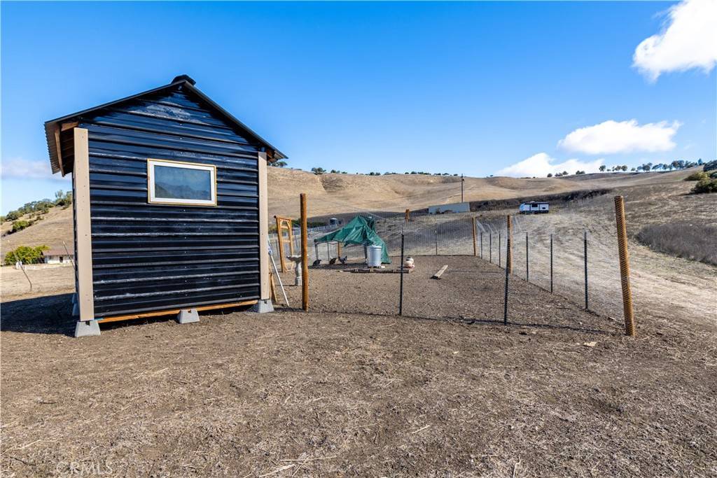 Bradley, CA 93426,4575 Interlake RD