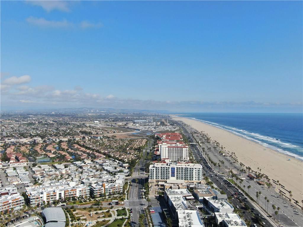 Huntington Beach, CA 92648,219 1st ST