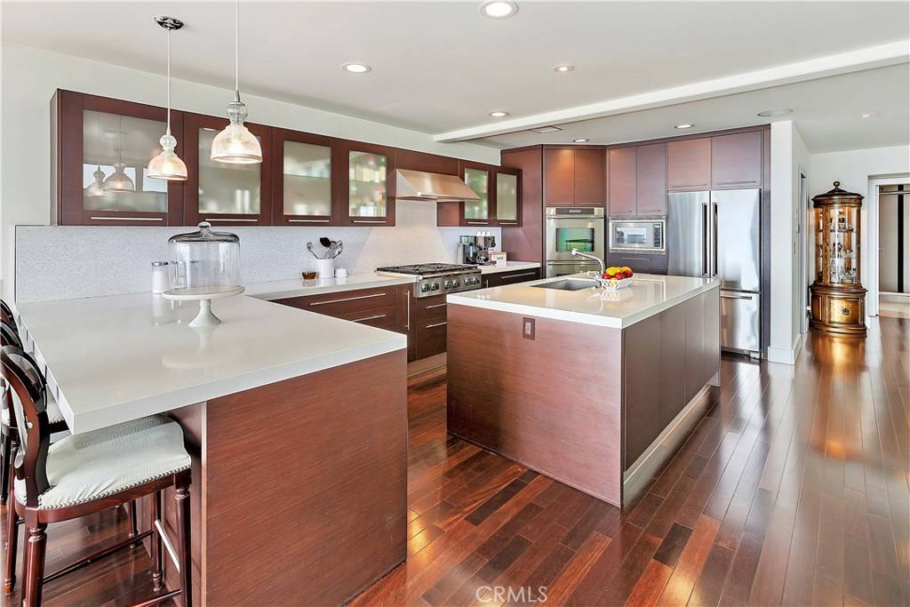 Laguna Beach, CA 92651,971 Santa Ana ST