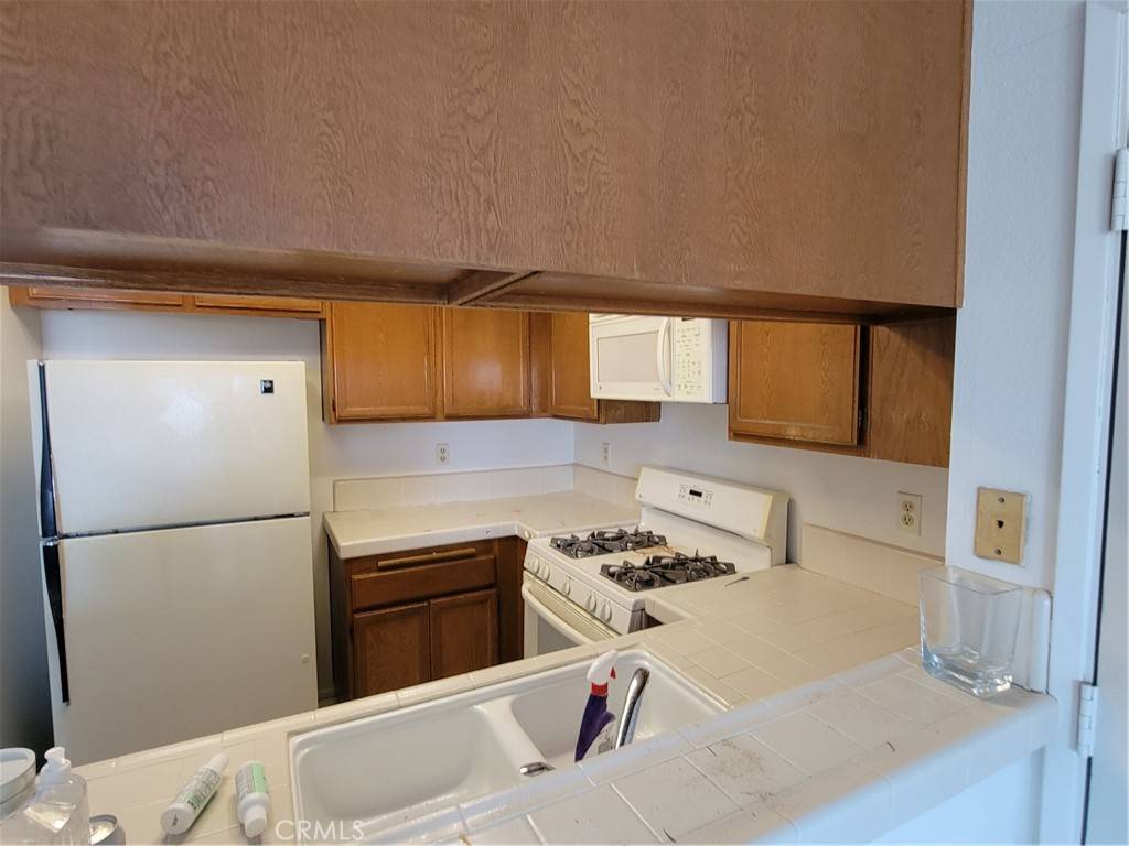Huntington Beach, CA 92648,18272 Parkview LN #203
