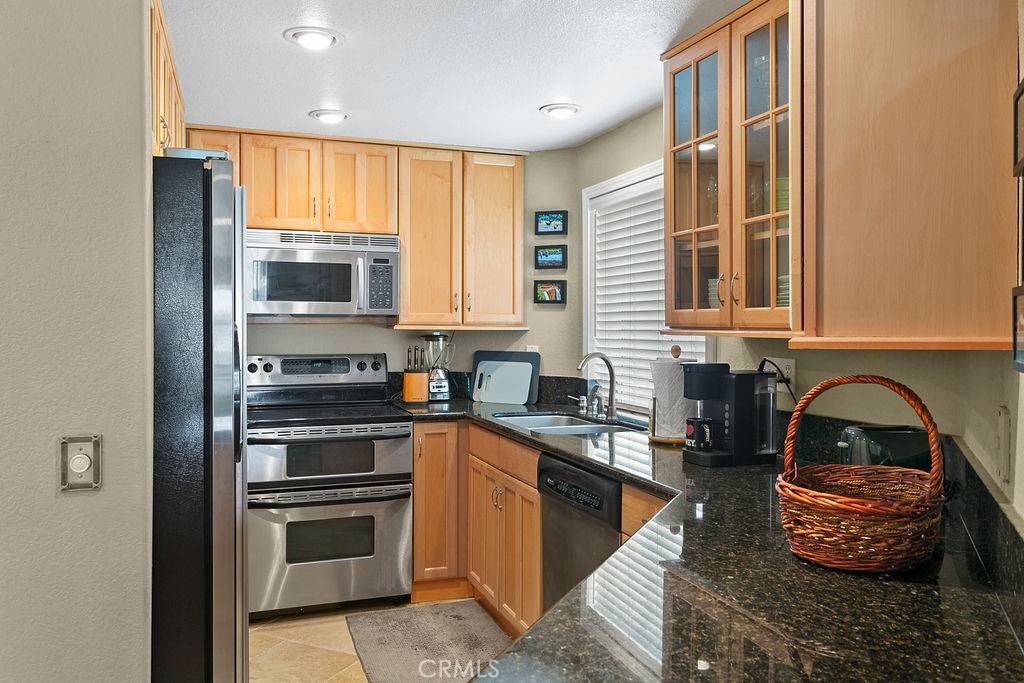 Huntington Beach, CA 92648,400 Lake ST #201