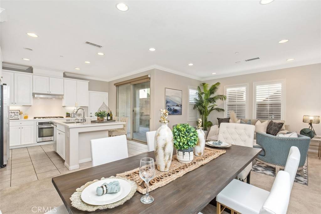 Irvine, CA 92618,175 Firefly