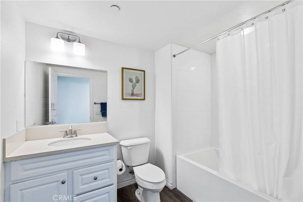 Irvine, CA 92620,130 Rose Arch