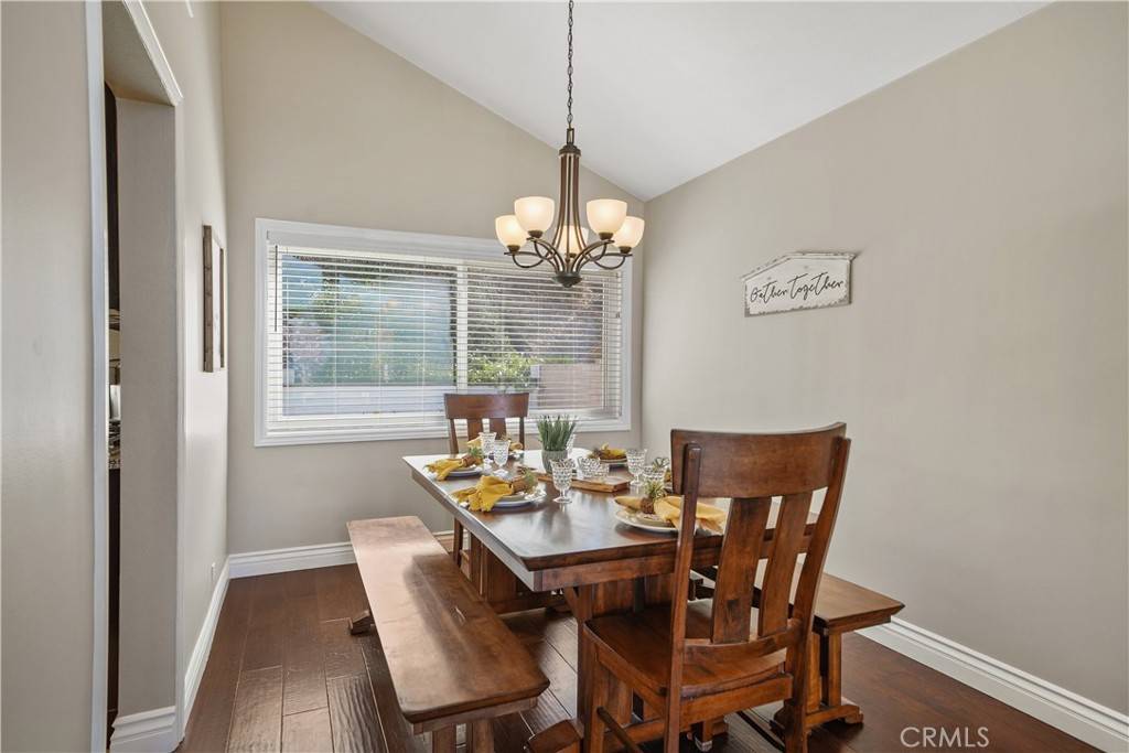 Mission Viejo, CA 92691,23762 Singapore ST