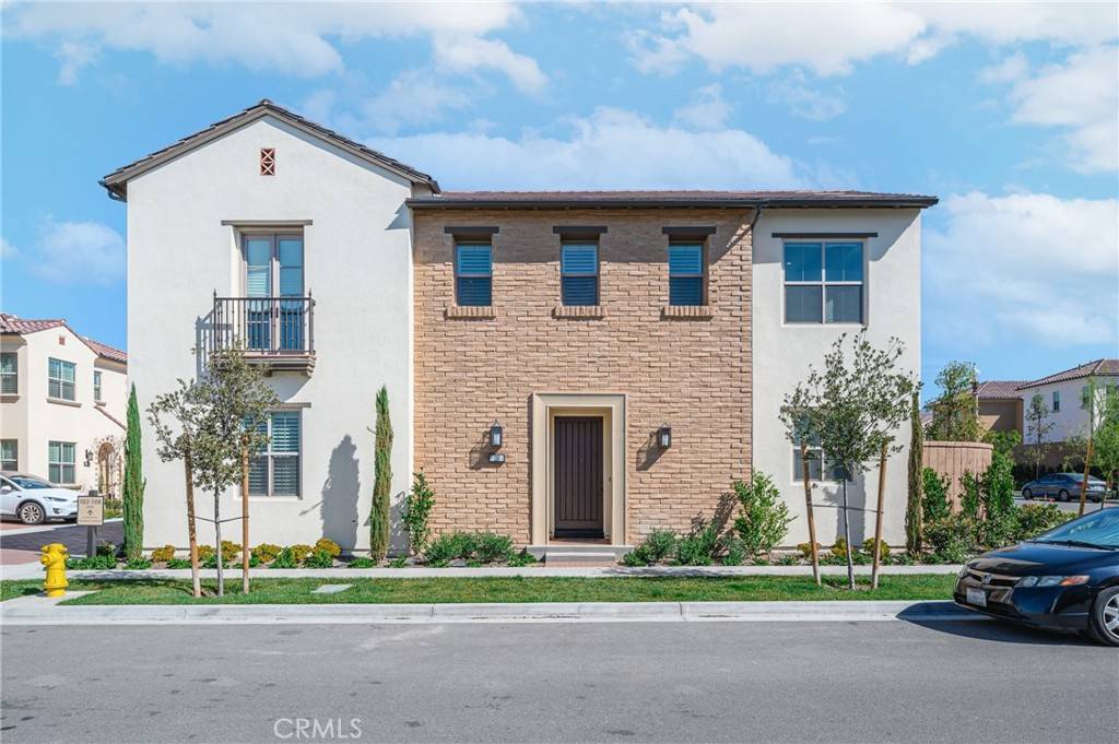 Irvine, CA 92618,110 Trumpet Flower