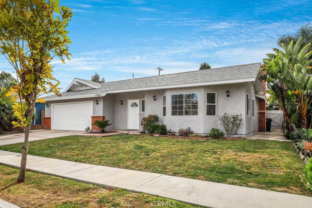 Huntington Beach, CA 92647,15251 Nottingham LN