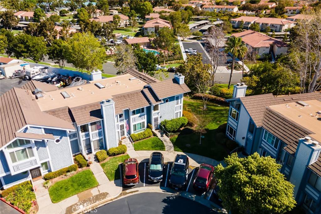 Carlsbad, CA 92011,878 Marigold CT