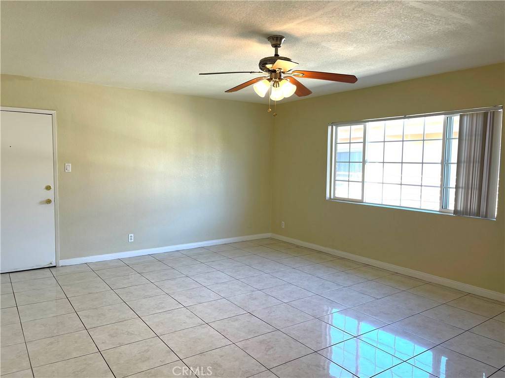 Buena Park, CA 90621,5836 Kingman AVE #D