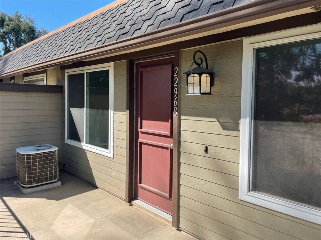 Mission Viejo, CA 92691,22968 Via Nuez #20