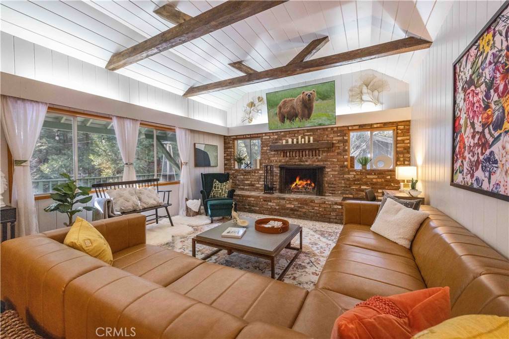 Lake Arrowhead, CA 92352,761 Cottage Grove RD