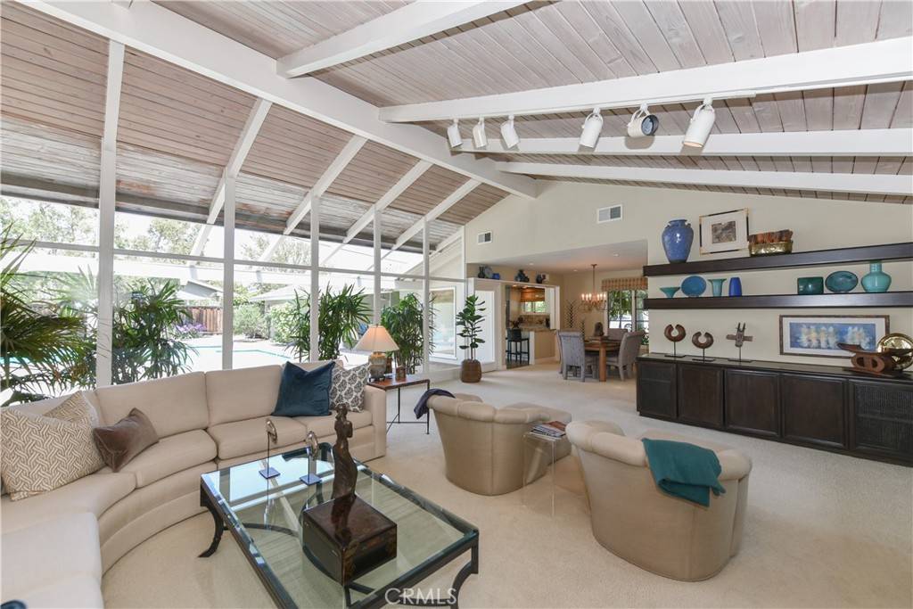 North Tustin, CA 92705,13441 Sierra Madre DR