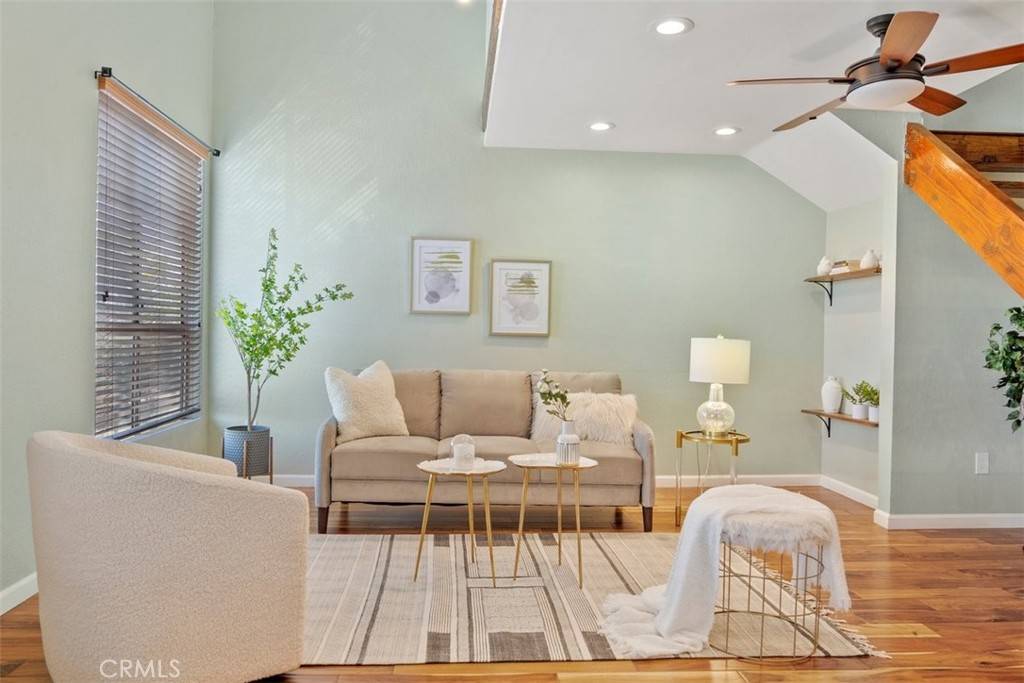 Tarzana, CA 91335,6151 Reseda #8