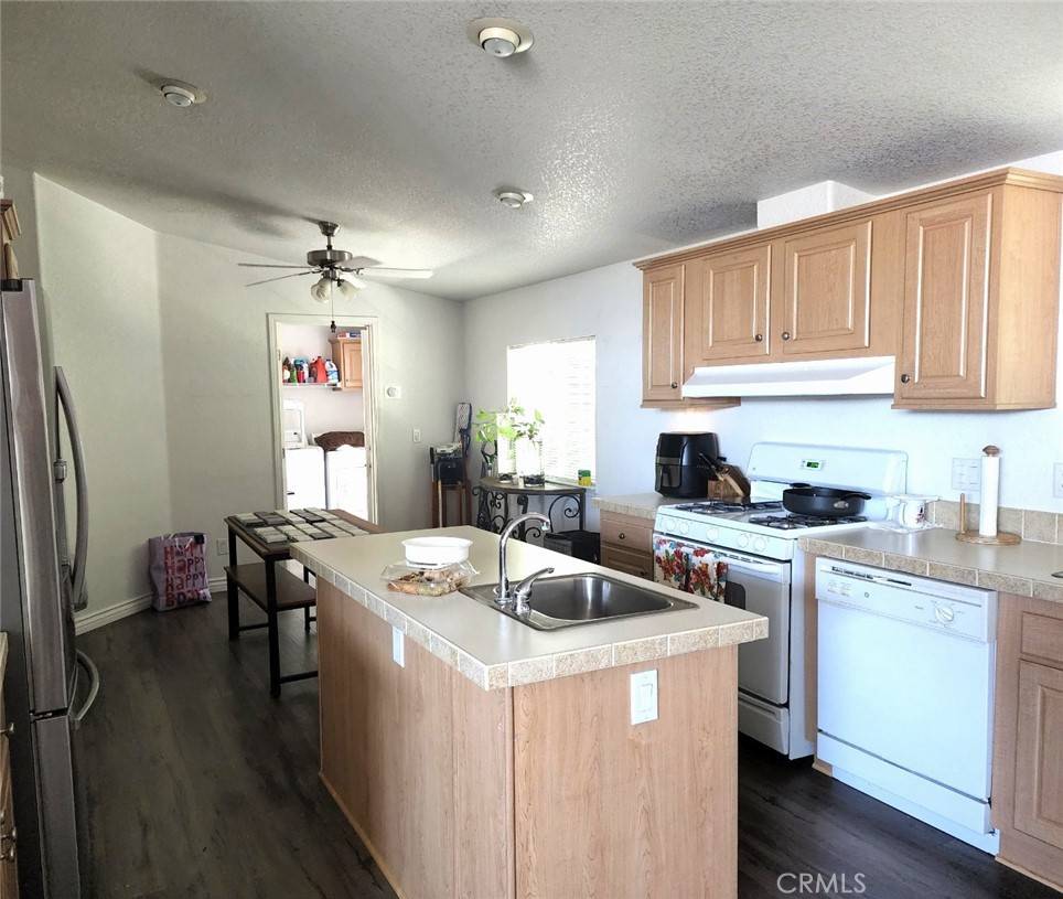 Stanton, CA 90680,11250 Beach BLVD #30