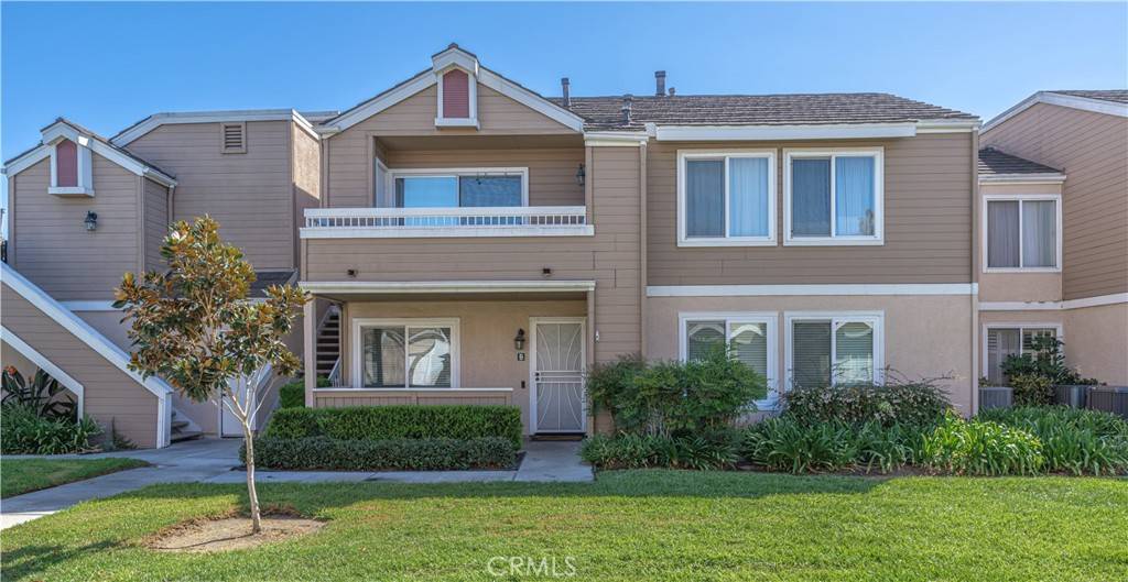 Stanton, CA 90680,10391 E Briar Oaks DR #B