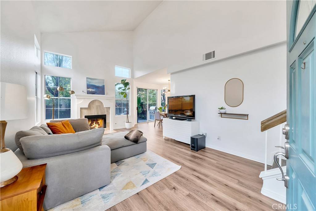 Aliso Viejo, CA 92656,55 Cuervo DR