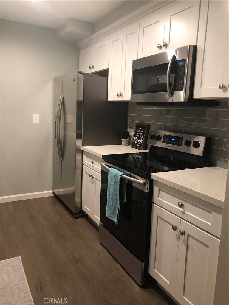 Huntington Beach, CA 92646,8196 Ridgefield DR