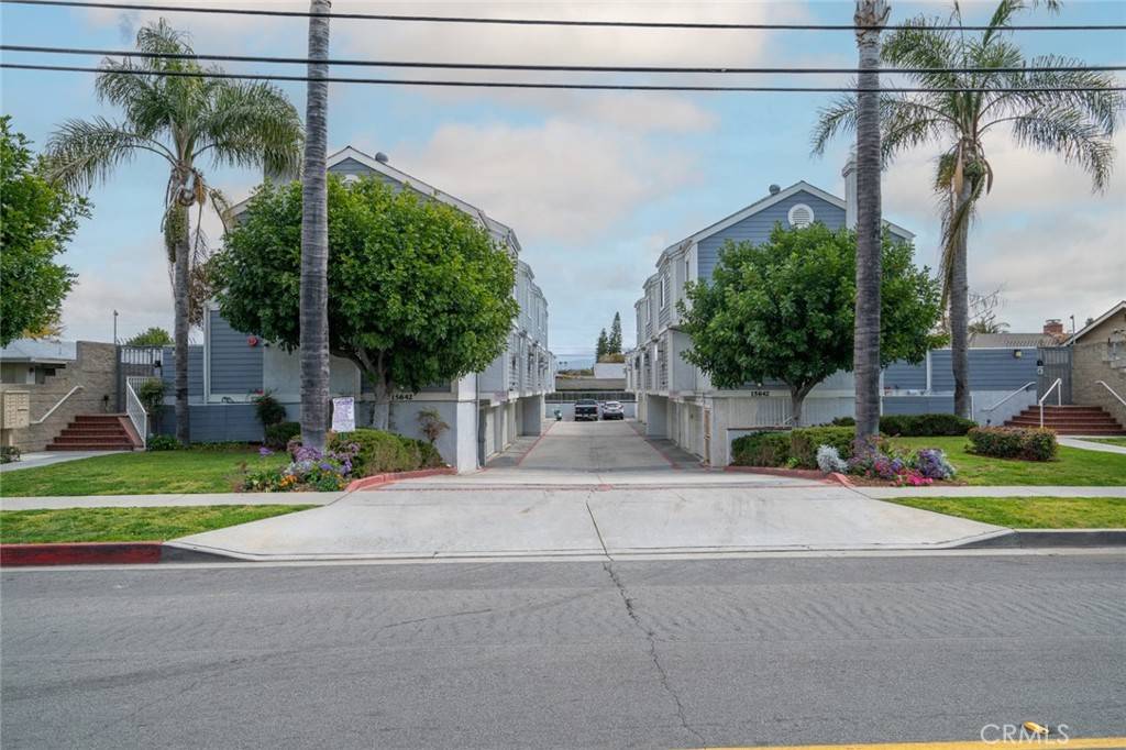 Tustin, CA 92780,15642 Pasadena AVE