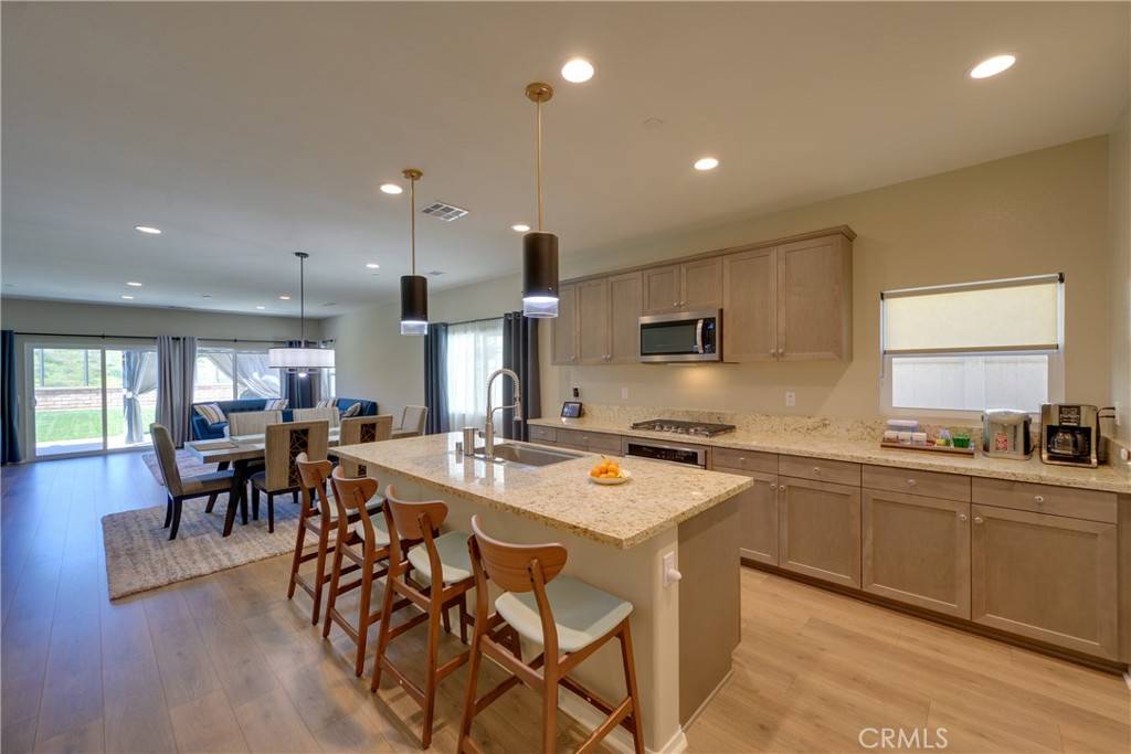 Fallbrook, CA 92028,35719 Esperia WAY