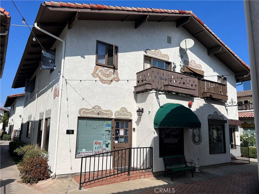 Huntington Beach, CA 92647,7561 Center AVE #30