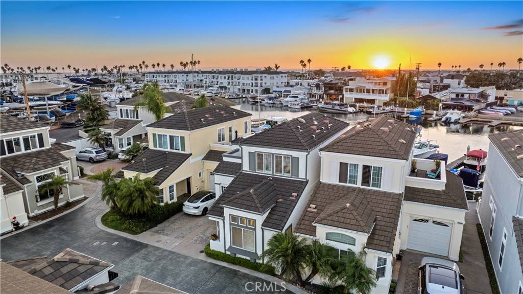 Newport Beach, CA 92663,700 Lido Park DR #11
