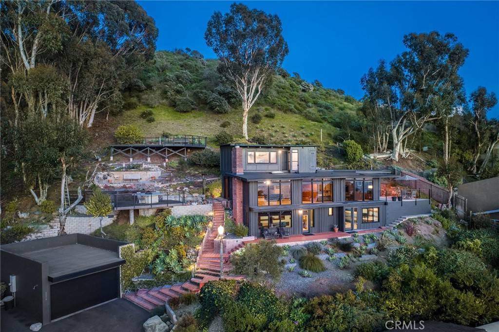 Laguna Beach, CA 92651,22315 3rd AVE
