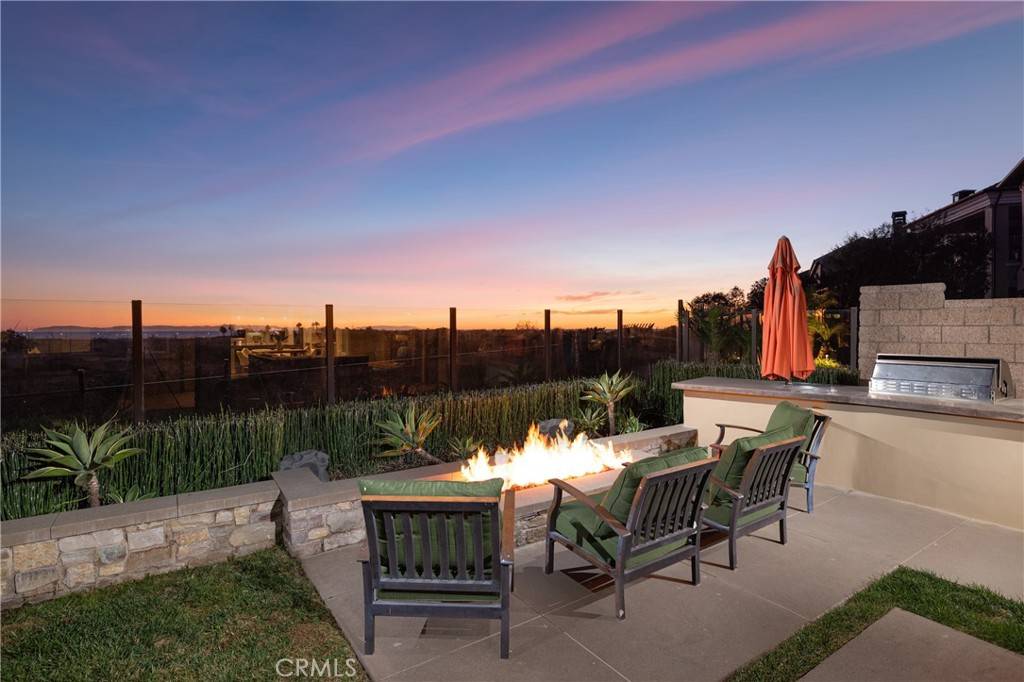 Huntington Beach, CA 92649,4692 Oceanridge DR