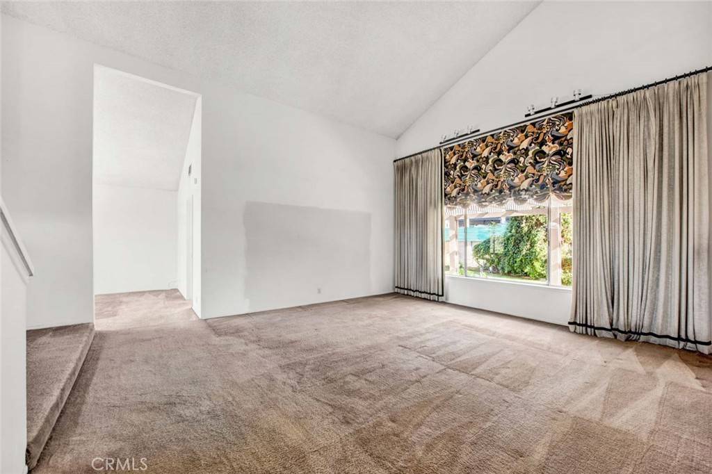 Santa Ana, CA 92707,3121 S Sycamore ST