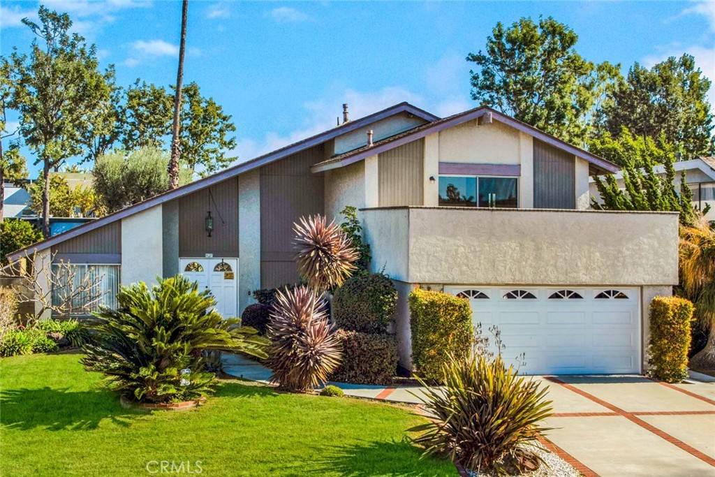 Santa Ana, CA 92707,3121 S Sycamore ST