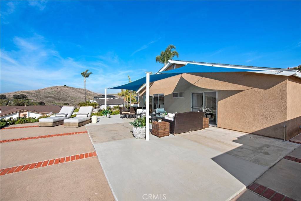 San Clemente, CA 92672,425 Calle Pueblo
