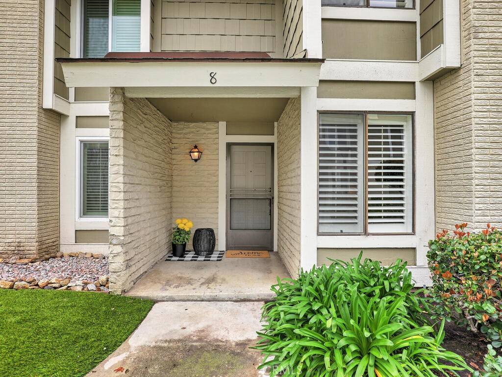 Irvine, CA 92604,8 Amberwood