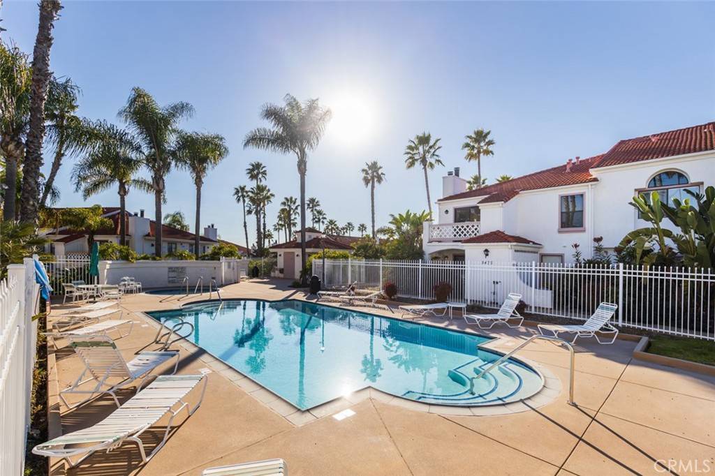 San Diego, CA 92129,9479 Fairgrove LN #204