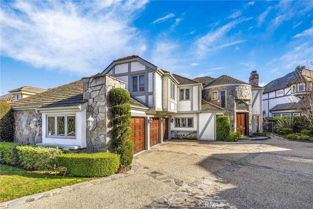 Mission Viejo, CA 92692,27542 San Blas