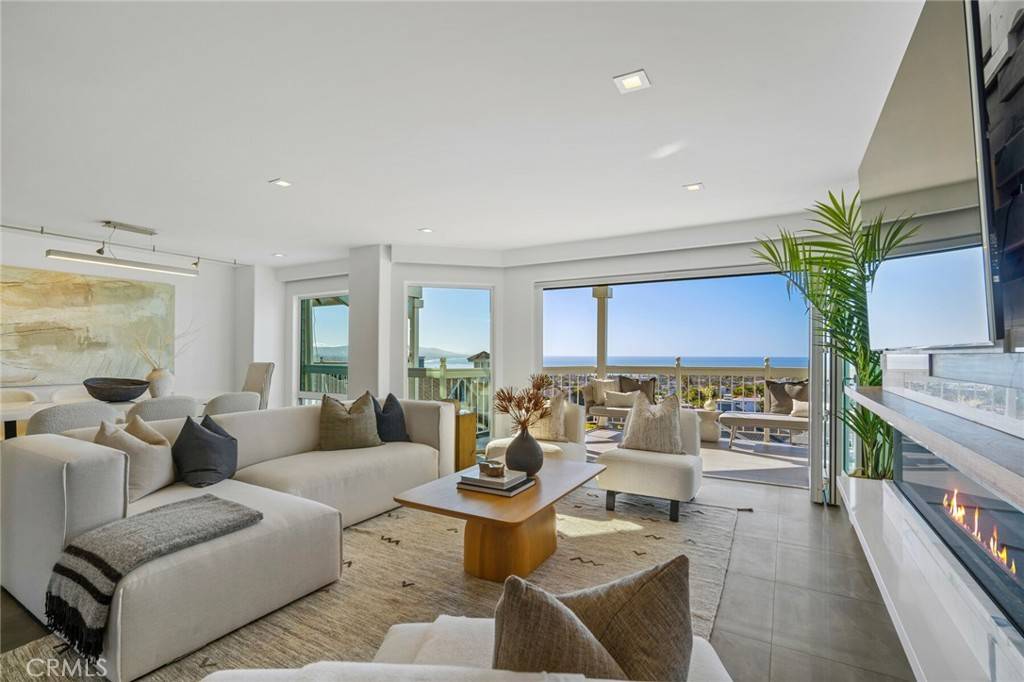 Dana Point, CA 92629,24436 Alta Vista Drive #17