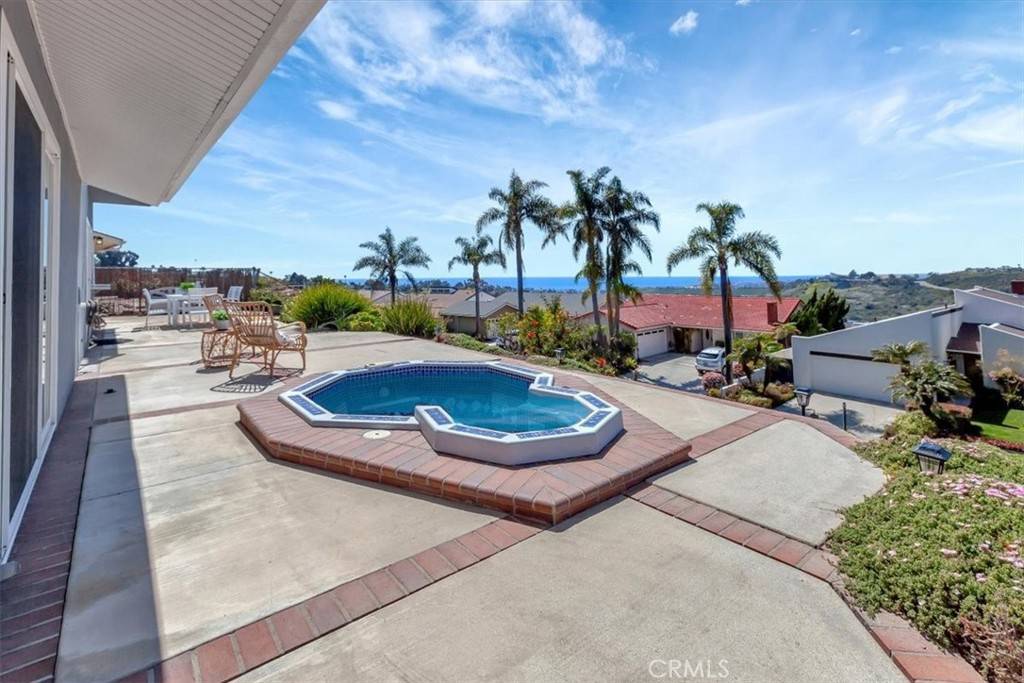 San Clemente, CA 92672,419 Calle Familia