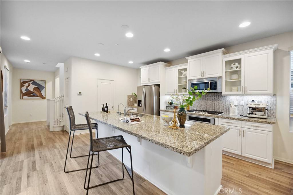 Irvine, CA 92618,105 Acamar