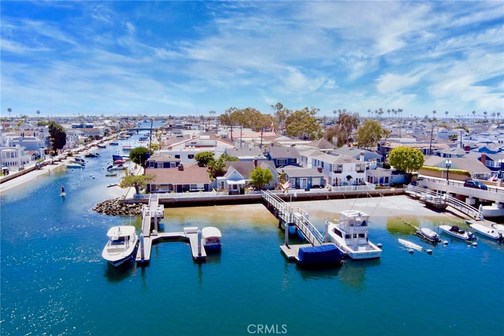 Newport Beach, CA 92662,1407 N Bay Front E