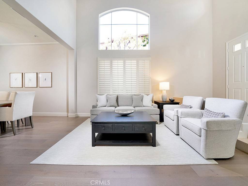 Tustin, CA 92782,10935 Osterman AVE