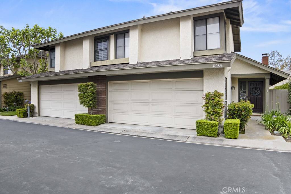 Fountain Valley, CA 92708,18085 Red Oak CT