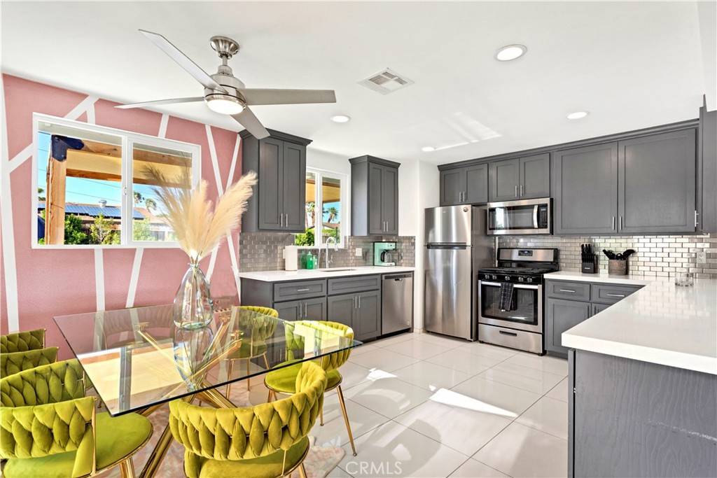 2144 E Rogers RD Palm Springs, CA 92262