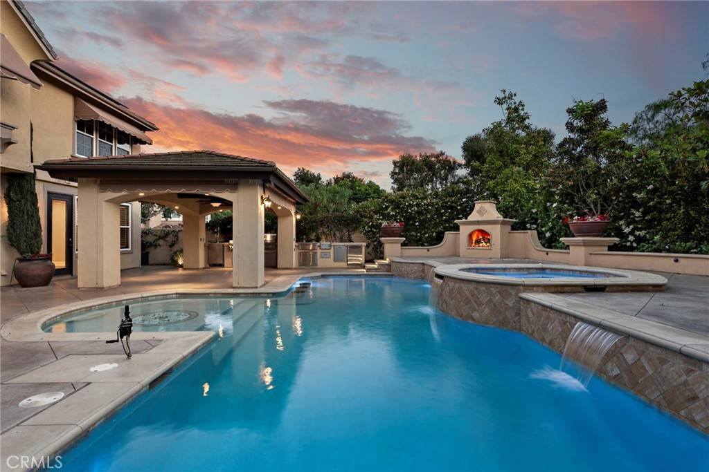 San Clemente, CA 92673,304 Camino Bravado