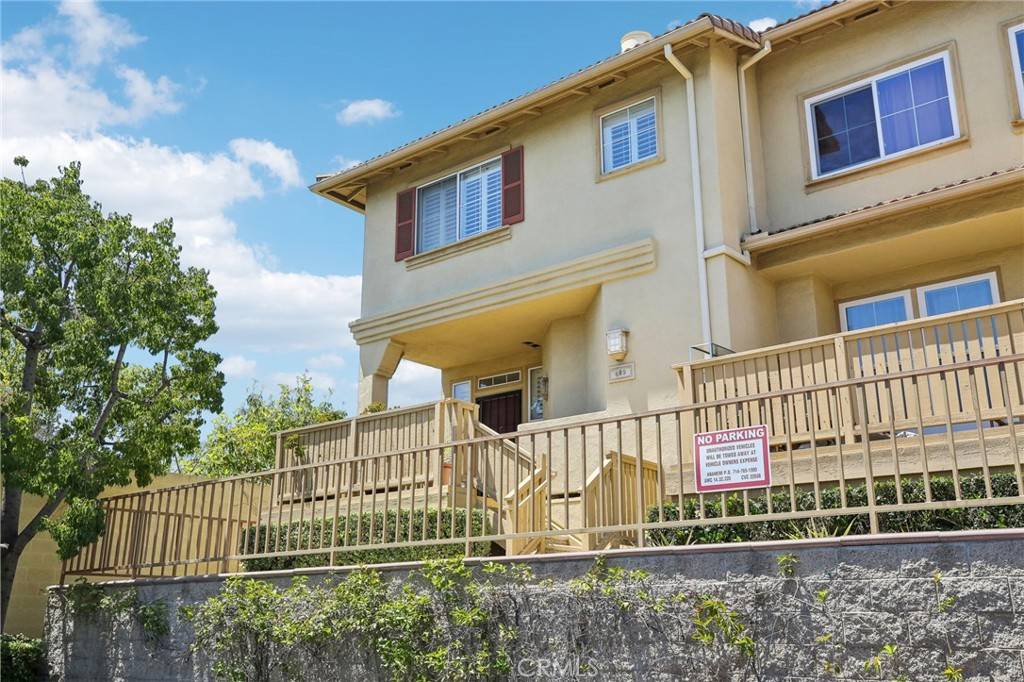 Anaheim, CA 92802,489 W Summerfield CIR